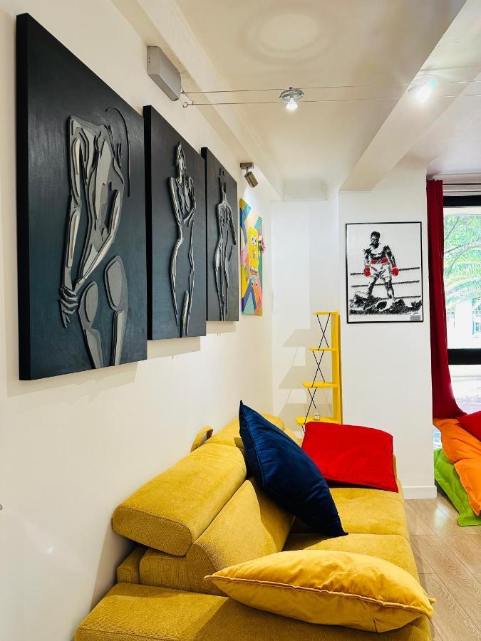 Pop Appart Appartement Artiste Configure En Galerie Dart A 200 M Du Centre Ville Avec Parking Prive Et Securise Gratuit Dans Copropriete アヴィニョン エクステリア 写真