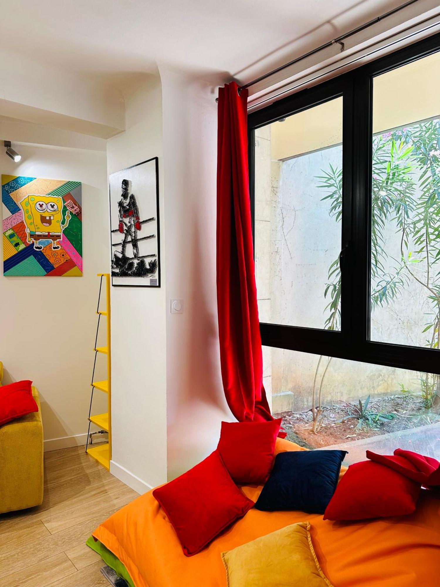 Pop Appart Appartement Artiste Configure En Galerie Dart A 200 M Du Centre Ville Avec Parking Prive Et Securise Gratuit Dans Copropriete アヴィニョン エクステリア 写真
